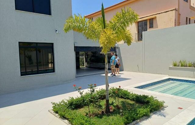 Arrenda-se Luxuosa Moradia T5 na sommerschield II