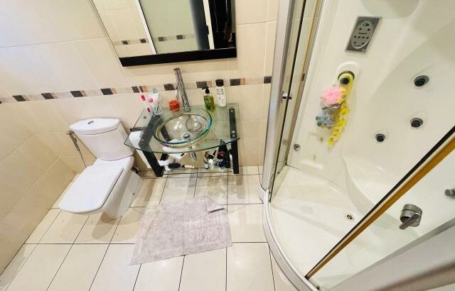 Arrenda-se Luxuosa Moradia T4 no condomínio sommerschield II