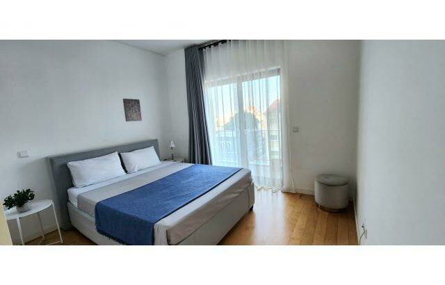 Arrenda-se Luxuoso Apartamento T1 Mobilado no edifício Índico Residence