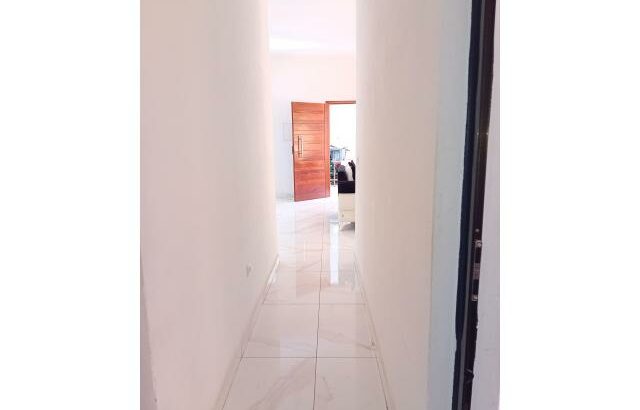 Arrenda-se Belíssima Moradia T3 na dona Alice laulane