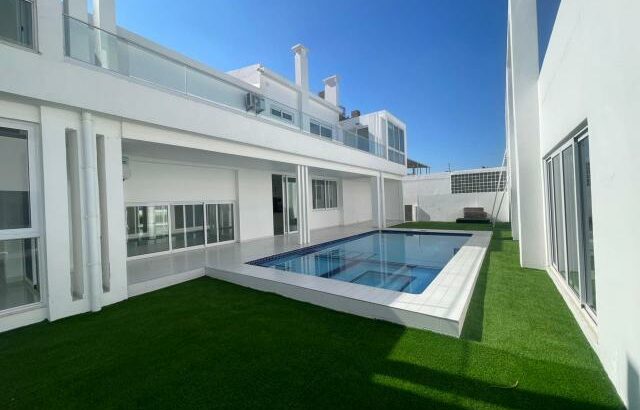 Arrenda-se Luxuosa Moradia T7 na sommerschield 1