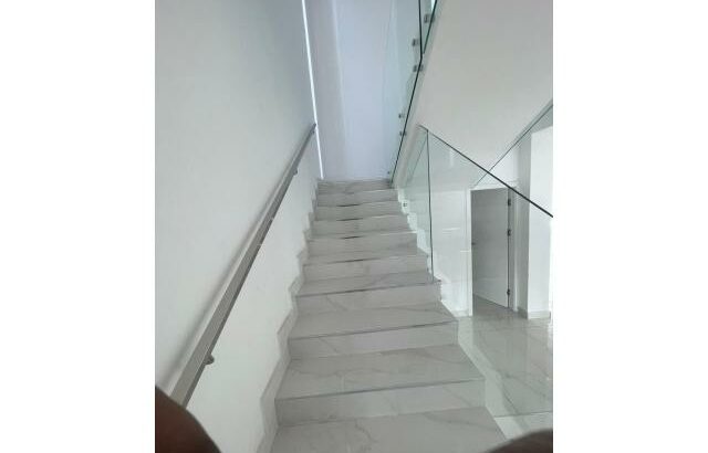 Arrenda-se Luxuosa Moradia T7 na sommerschield 1