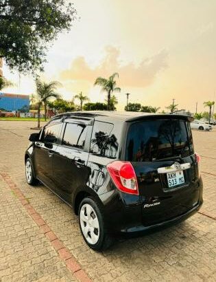 Toyota Ractis 2009 1.5