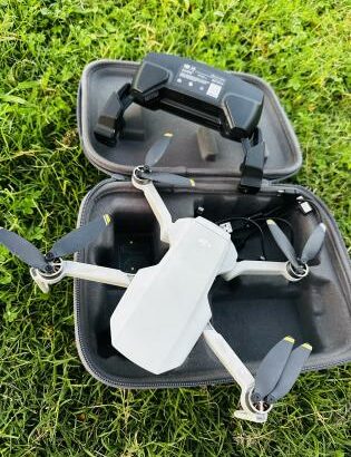 Drone  DJI Ma Vic  Mini  Semi Novo  Com Bolsa cabos e Tudo  Preço:27.500.00MT