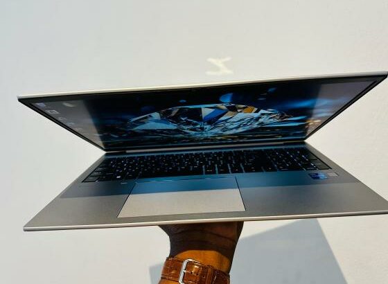 HP Zbook Firefly G9 Mobile Workstation 16” i5 12th 16GB RAM 1TB SSD