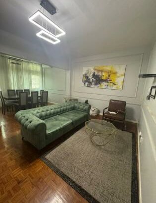 Vende-se T3 R/c na Julies Nyerere