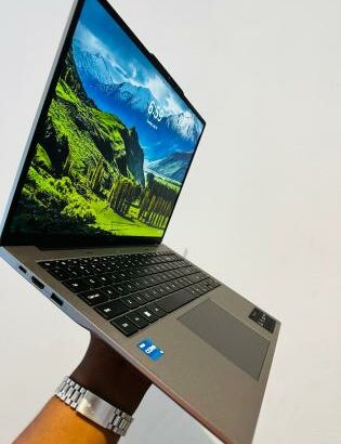 Laptop Acer Aspiere Lite 16 2025 16” i5 13th 8GB RAM 512GV SSD