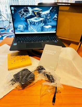 Laptop ASUS Expertbook i5 13th 16GB RAM 512GV SSD novo