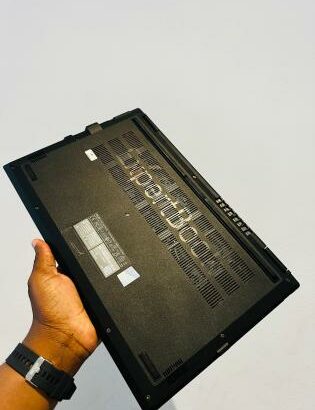 Laptop ASUS Expertboom B150 15.6” i5 12th 8GB RAM 512GB SSD