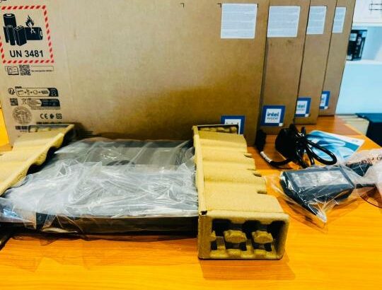 Laptop Hp 250 G10 2025 15.6” Intel R N100 14th 8GB RAM 256GB SSD Novo Selado Entregas e Garantia