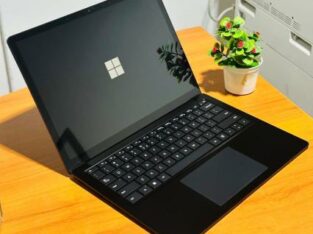 Microsoft Surface 5 i7 12th 16GB RAM 256GB SSD 13.5” 2K touch