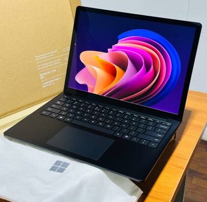Microsoft Surface 5 i7 12th 16GB RAM 256GB SSD 13.5” 2K touch