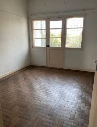 Vende se apartamento espaçoso tipo 2 no bairro alto mae Av Marien Ngouabi