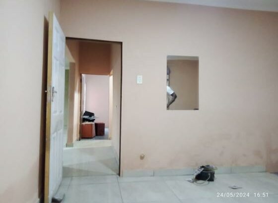 Vende-se Casa T3 na Machava Socimol a 850mil