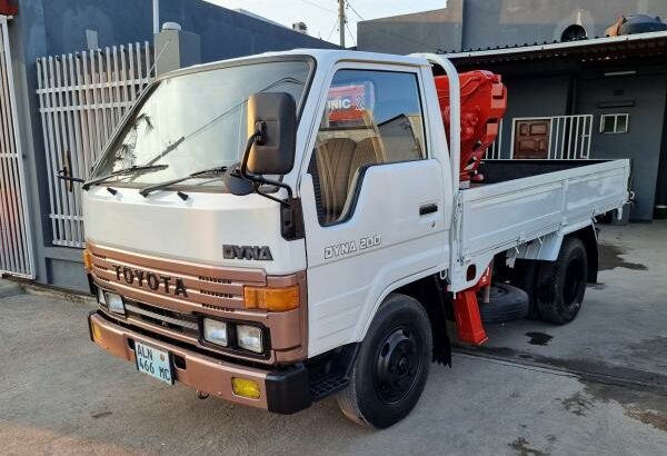 Toyota Dyna 200