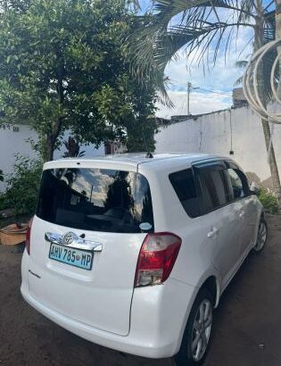 Toyota Ractis 2006 1.5