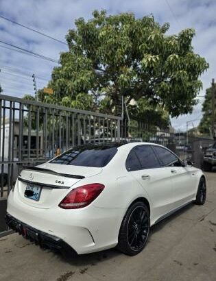 Mercedes Benz C63 AMG 2015