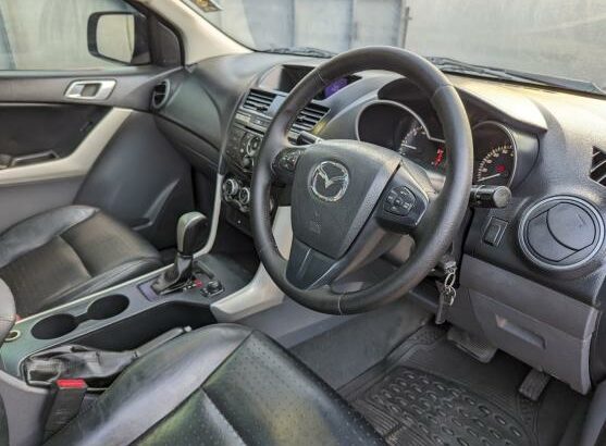 Mazda BT-50 2015 Adquirido na Ronil Auto