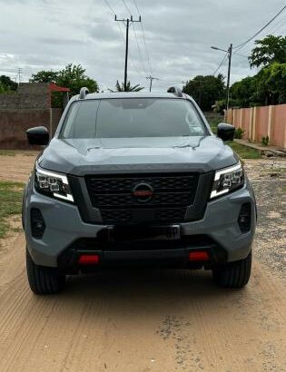 Nissan Navara 2023