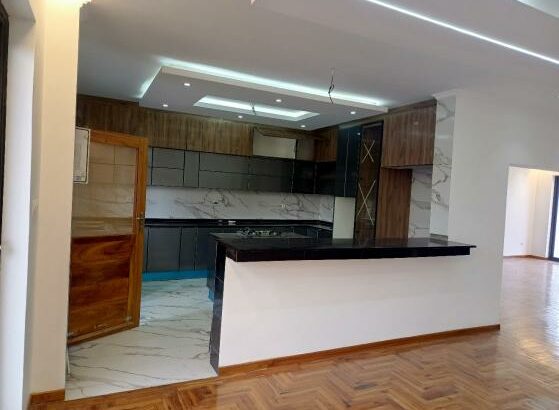 Vende-se apartamento, tipo3 no bairro de laulane