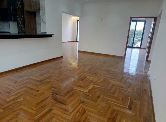Vende-se apartamento, tipo3 no bairro de laulane