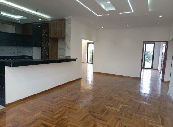 Vende-se apartamento, tipo3 no bairro de laulane