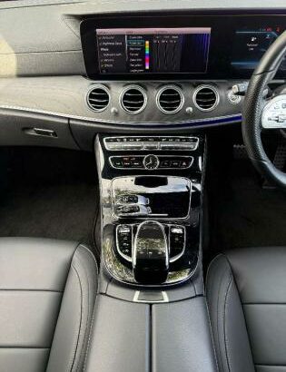 MERCEDES-BENZ | E220D AMG | 2019 | RECÉM-IMPORTADO🎁