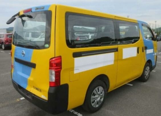 NISSAN | CARAVAN NV350 | 15 LUGARES | RECÉM-IMPORTADA🎁