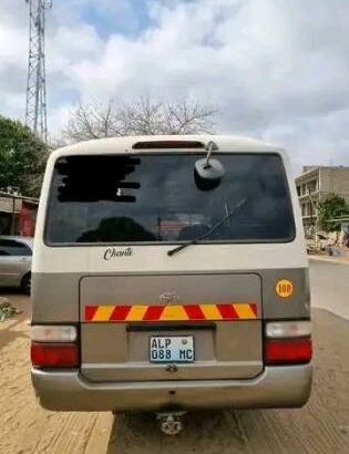 TOYOTA | COASTER | AUTOMÁTICO | 26 LUGARES