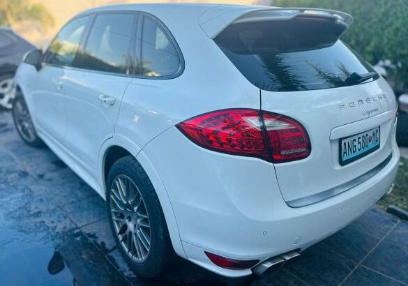 Porsche | Cayenne | 2013 | Diesel | Recém-importado 🎁