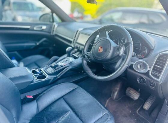 Porsche | Cayenne | 2013 | Diesel | Recém-importado 🎁