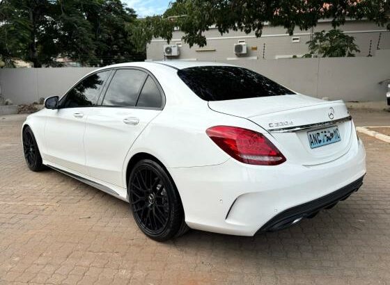 Mercedes-Benz | C220 | 2016 | Recém-importado