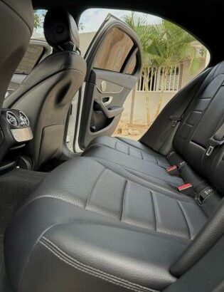 Mercedes-Benz | C220 | 2016 | Recém-importado