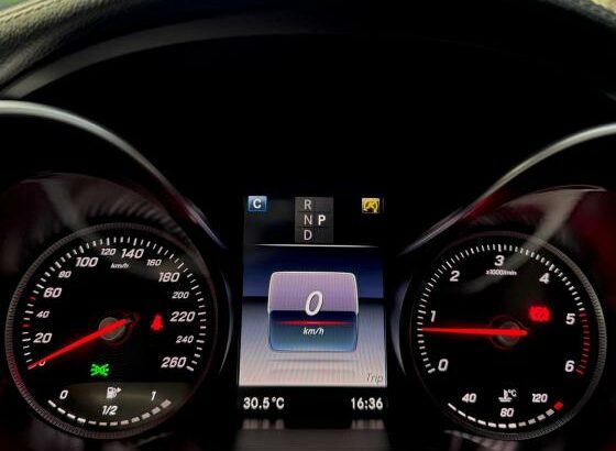 Mercedes-Benz | C220 | 2016 | Recém-importado