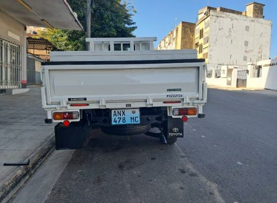 Toyota | Dyna | 2014 | 4WD | Recém-importada🎁