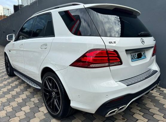 Mercedes-Benz GLE 350D AMG 20q8