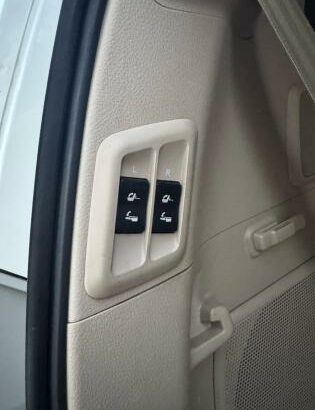 Toyota | Land Cruiser Prado TZ.G | 2011 | 4.0 | 4×4