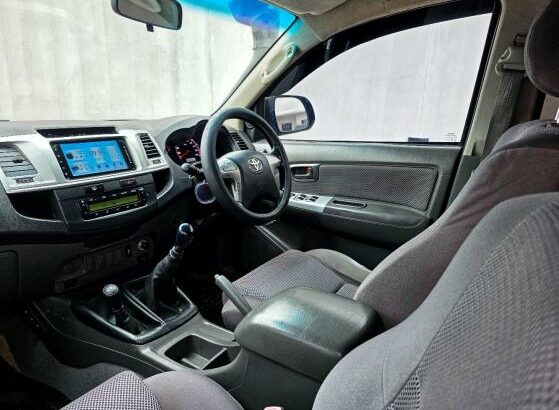 Toyota Hilux D4D 2013 Manual 4×4