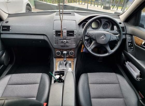 Mercedes-Benz C200 2010 Super Novinho