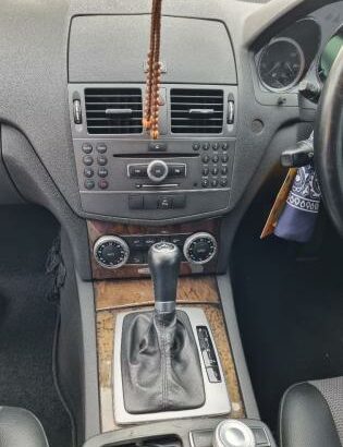 Mercedes-Benz C200 – 2010