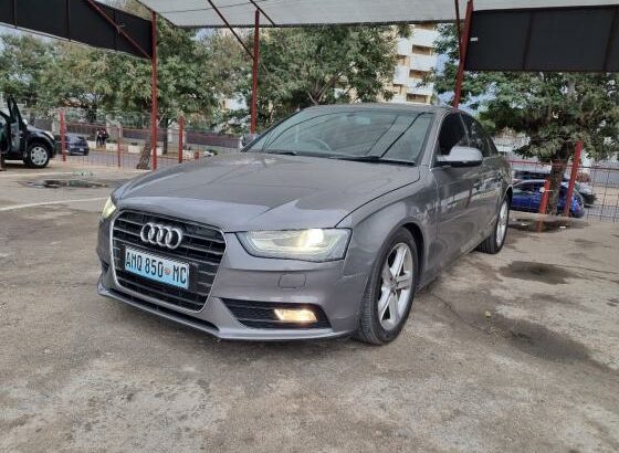 Audi A4 2013 Impecável