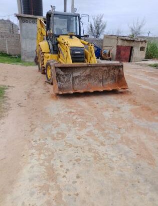 Retroescavadeira(TLB) | Marca: KOMATSU 🎁