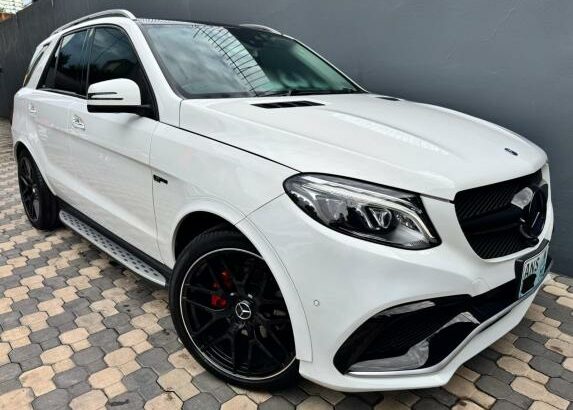Mercedes-Benz GLE 350D AMG 20q8