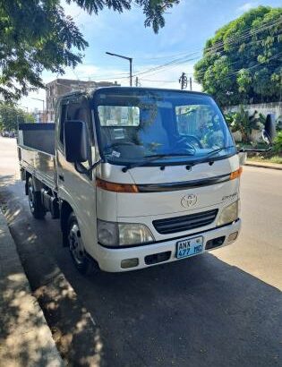 Toyota | Dyna | 2 Toneladas | Recém-importada 🎁