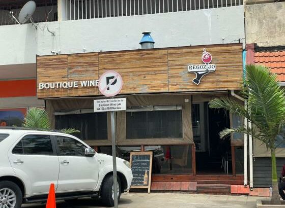 Vende se estabelecimento commercial loja, espaçosa no bairro polana cimento avenida Julius nherere