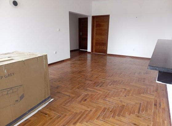 Vende-se apartamento, tipo3 no bairro de laulane