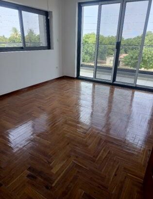 Vende-se apartamento, tipo3 no bairro de laulane