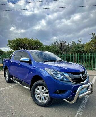 Mazda BT-50 Adquirido no agente Ronil