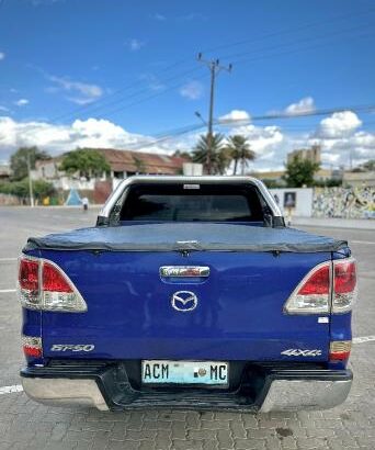 Mazda BT-50 Adquirido no agente Ronil