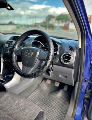 Mazda BT-50 Adquirido no agente Ronil